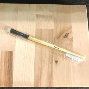 Clinique Concealer Brush